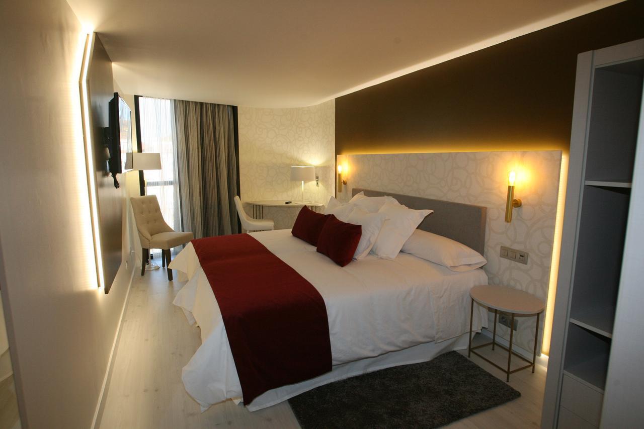 Hotel Cardenal Monforte De Lemos Εξωτερικό φωτογραφία