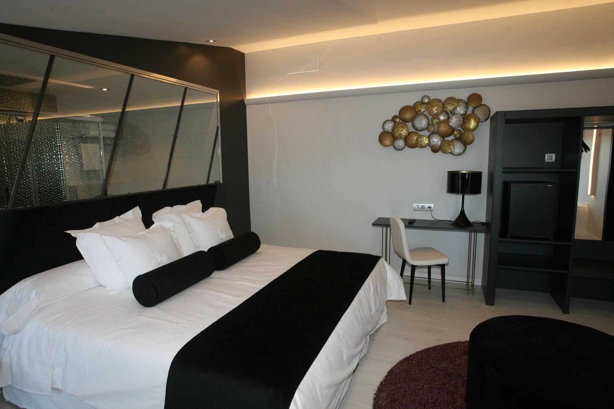 Hotel Cardenal Monforte De Lemos Εξωτερικό φωτογραφία